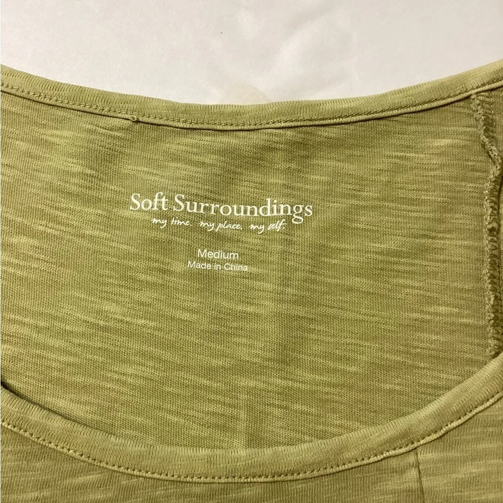 Soft Surroundings Asymmetrical Long Sleeve Lace Size Medium - Picture 9 of 13